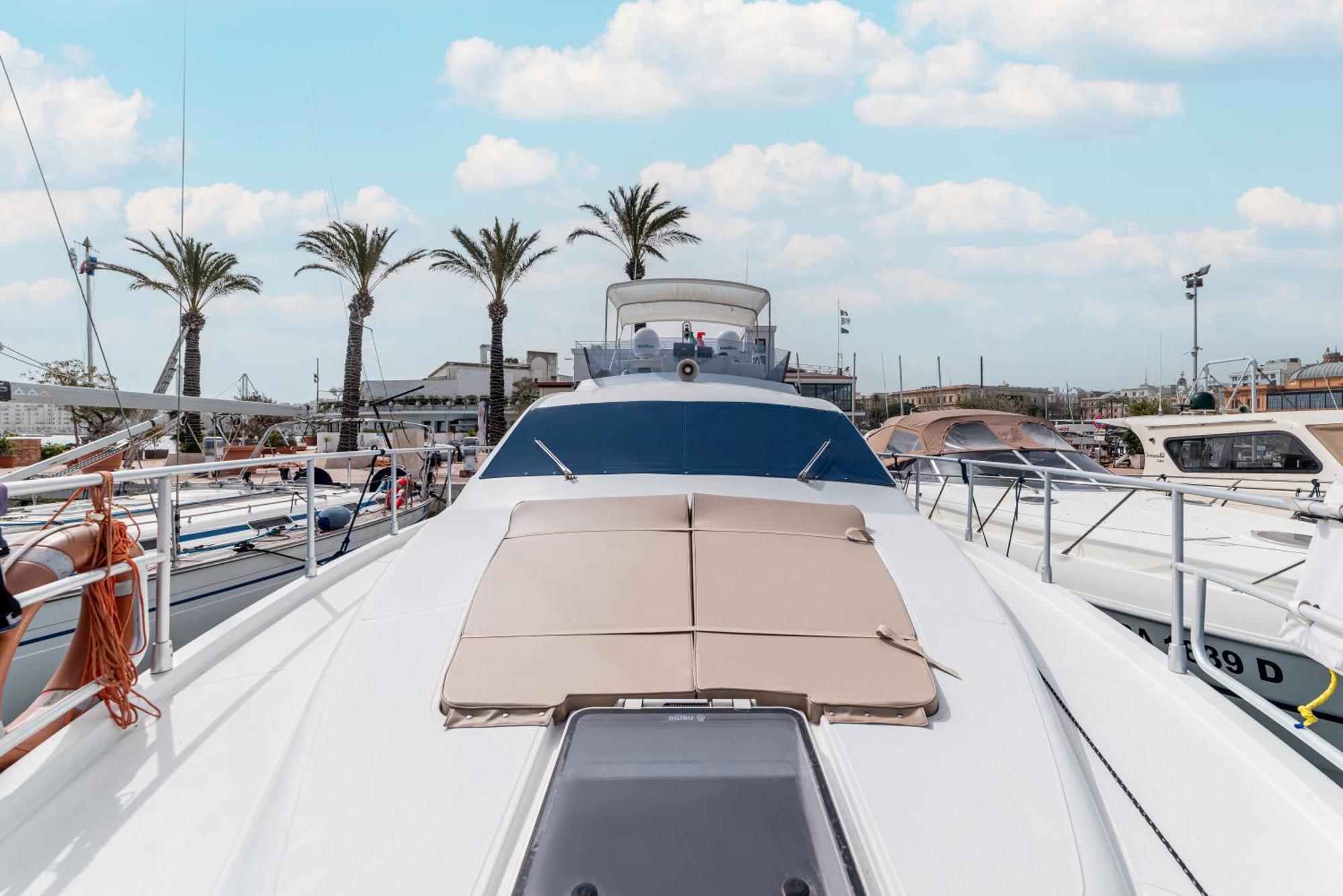 Botel 