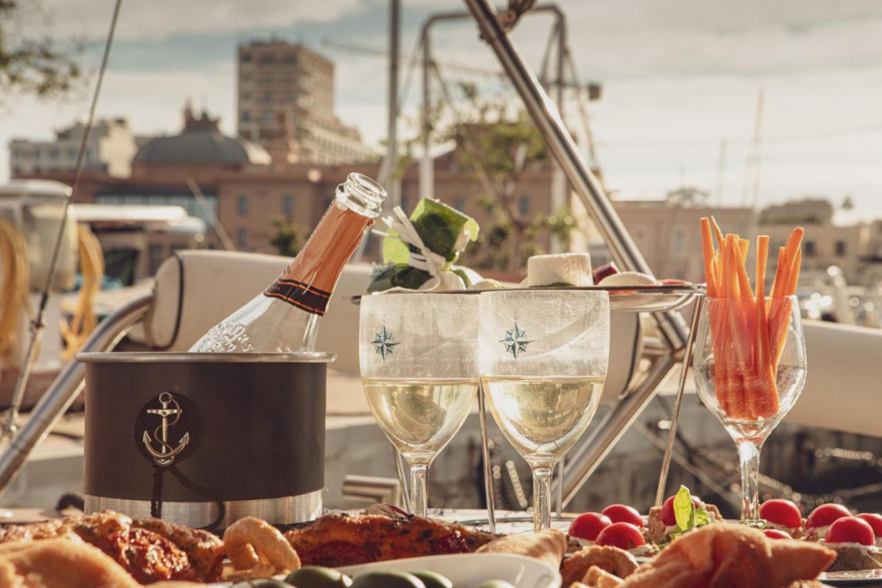 Botel Odissea Barca Per Sognare *