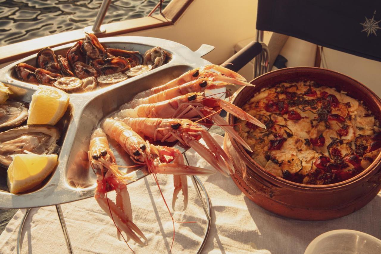Botel Odissea Barca Per Sognare *